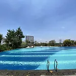 Good Choice And Comfy Studio Springlake Summarecon Bekasi Apartment By Travelio